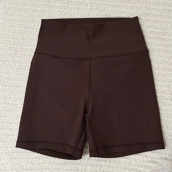 WILO Women's Chocolate Bike Shorts - Picture 4 of 5
